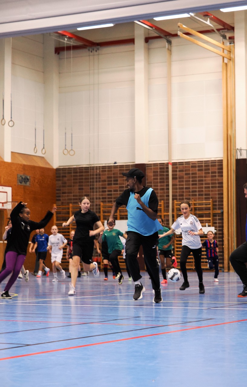 Vi skapar trygghet genom nattfotboll i Lindängen