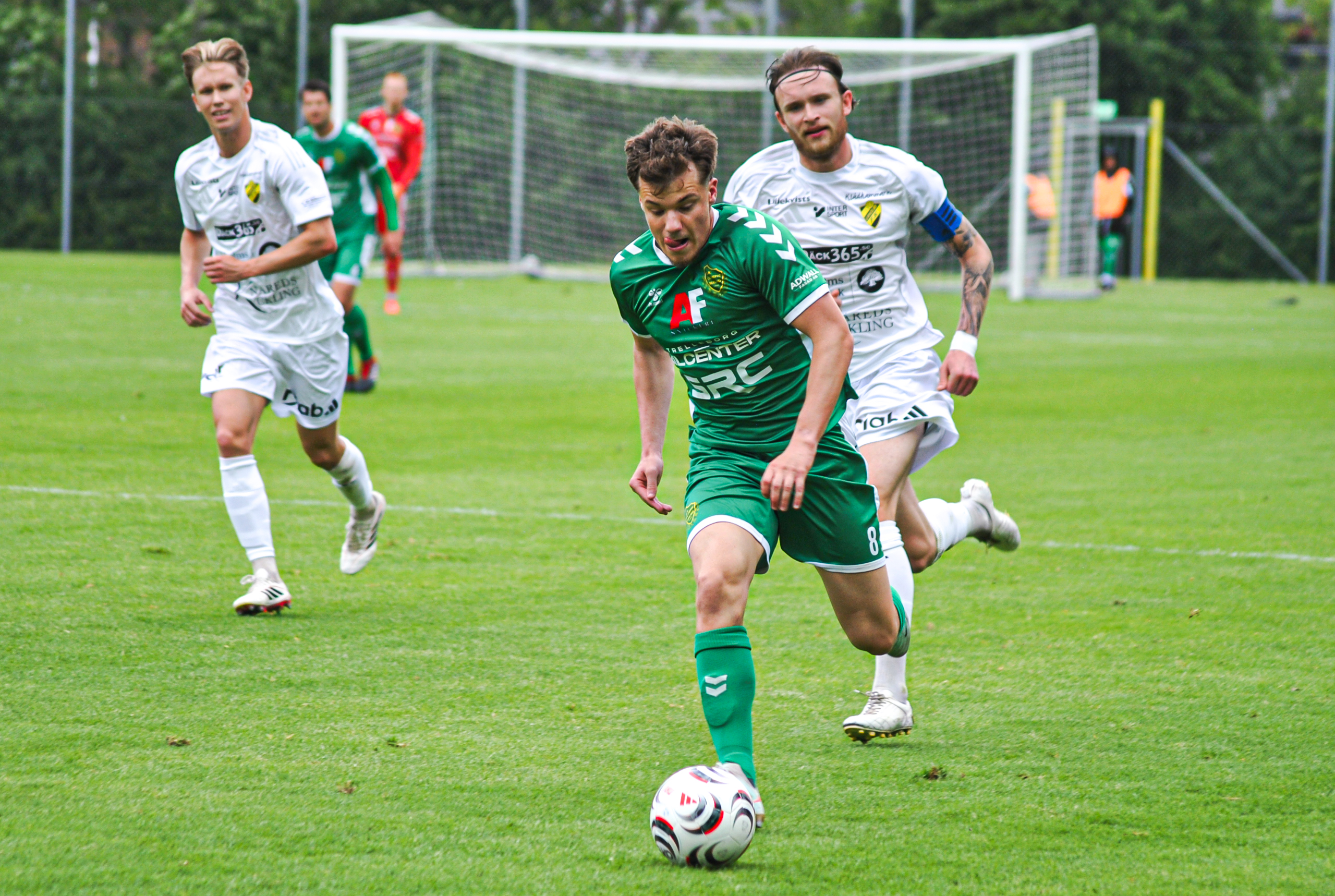 Tre viktiga poäng mot Laholm
