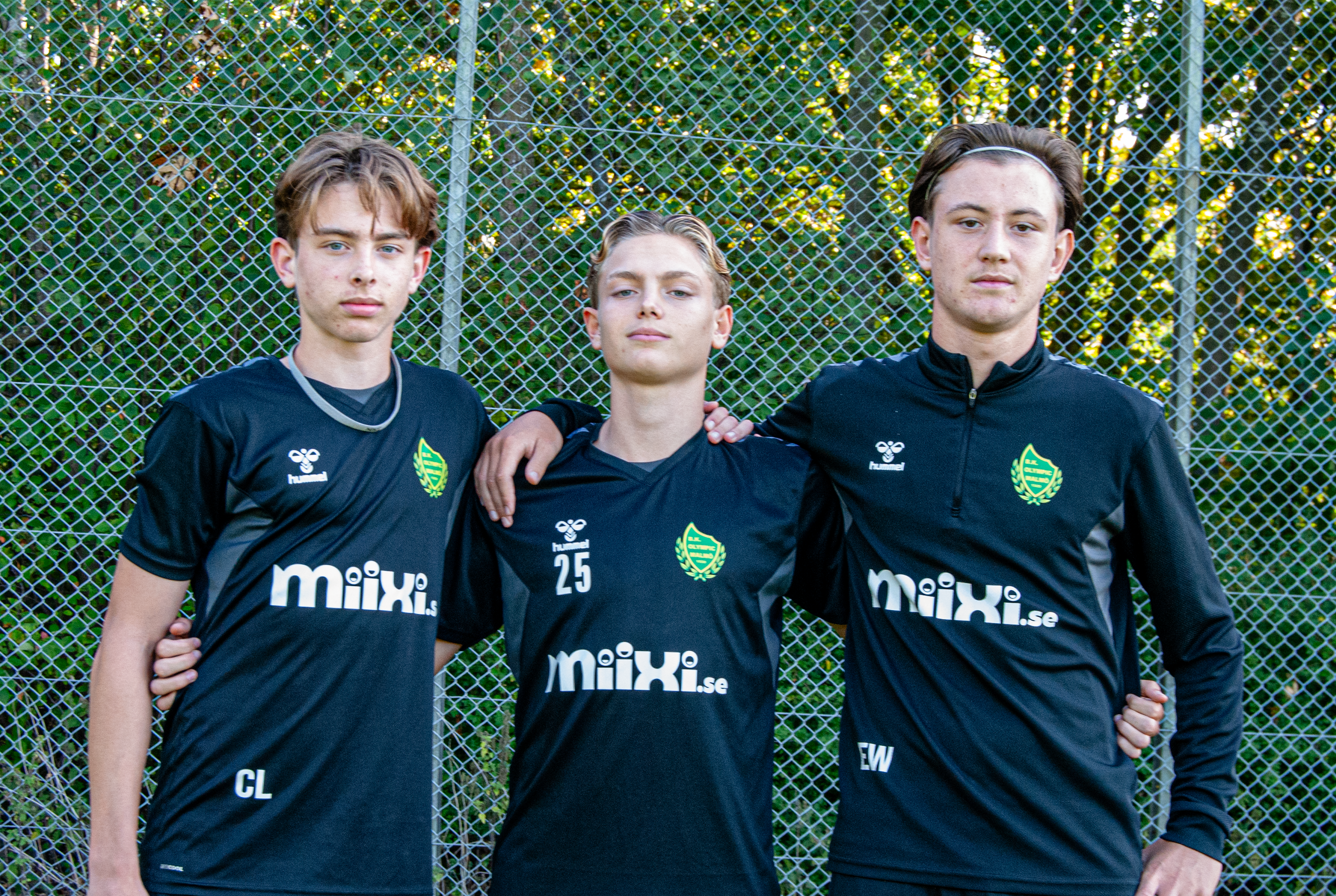Trio uttagna till regionalt läger
